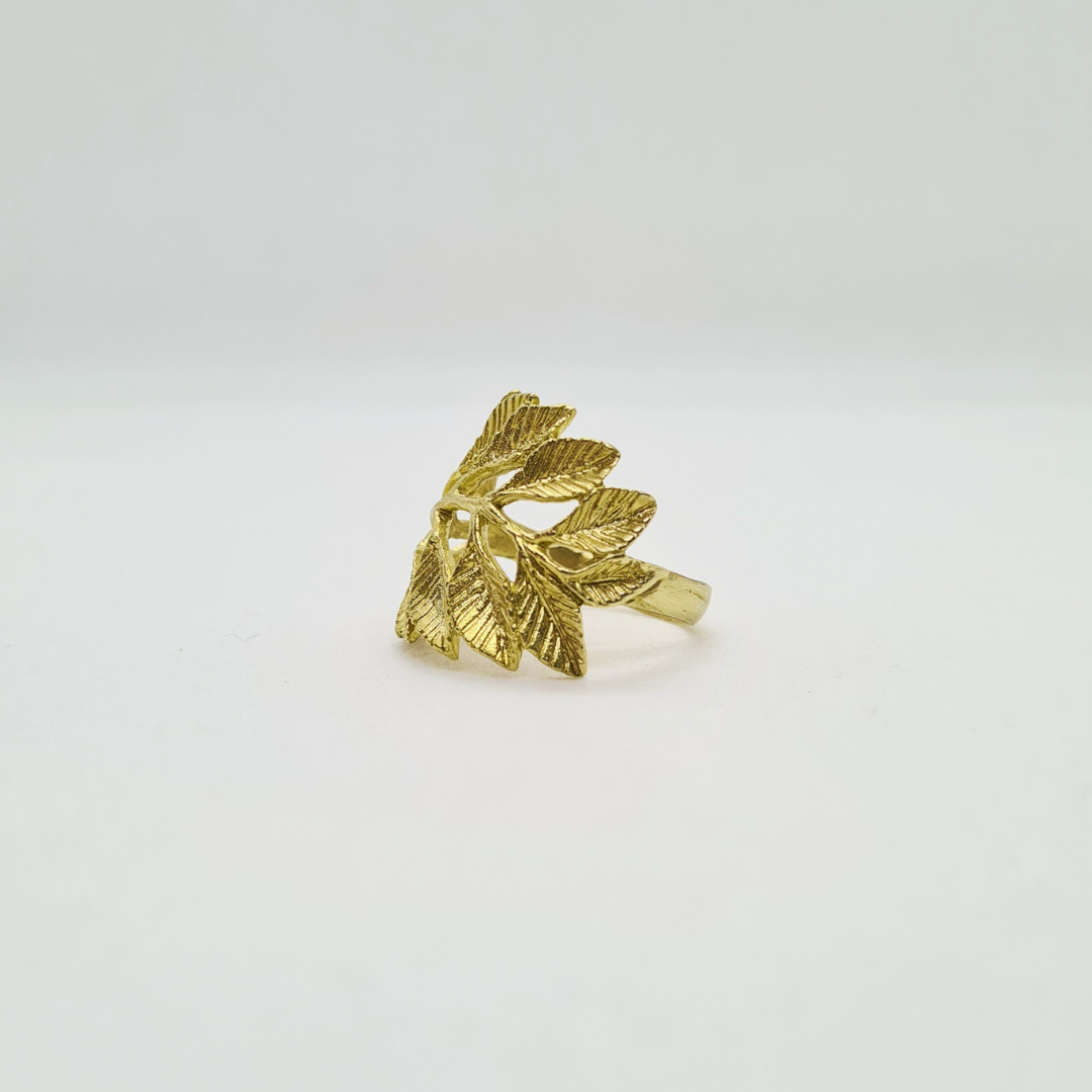 handmade gold ring Foliage