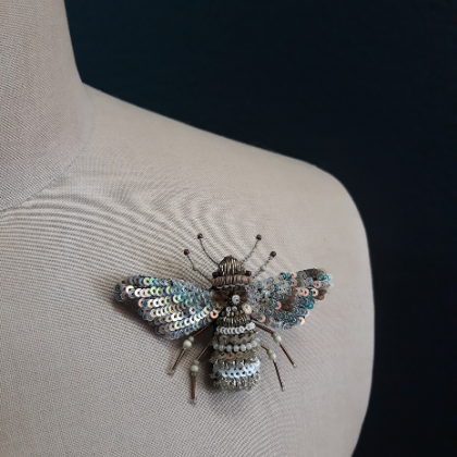 Bee fabric womens brooch