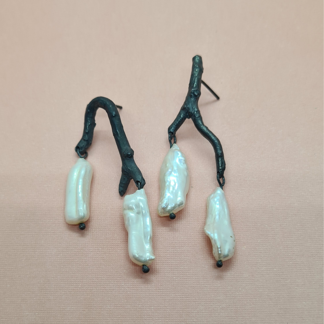 Branch drop pearl earrings - Connie Dimas