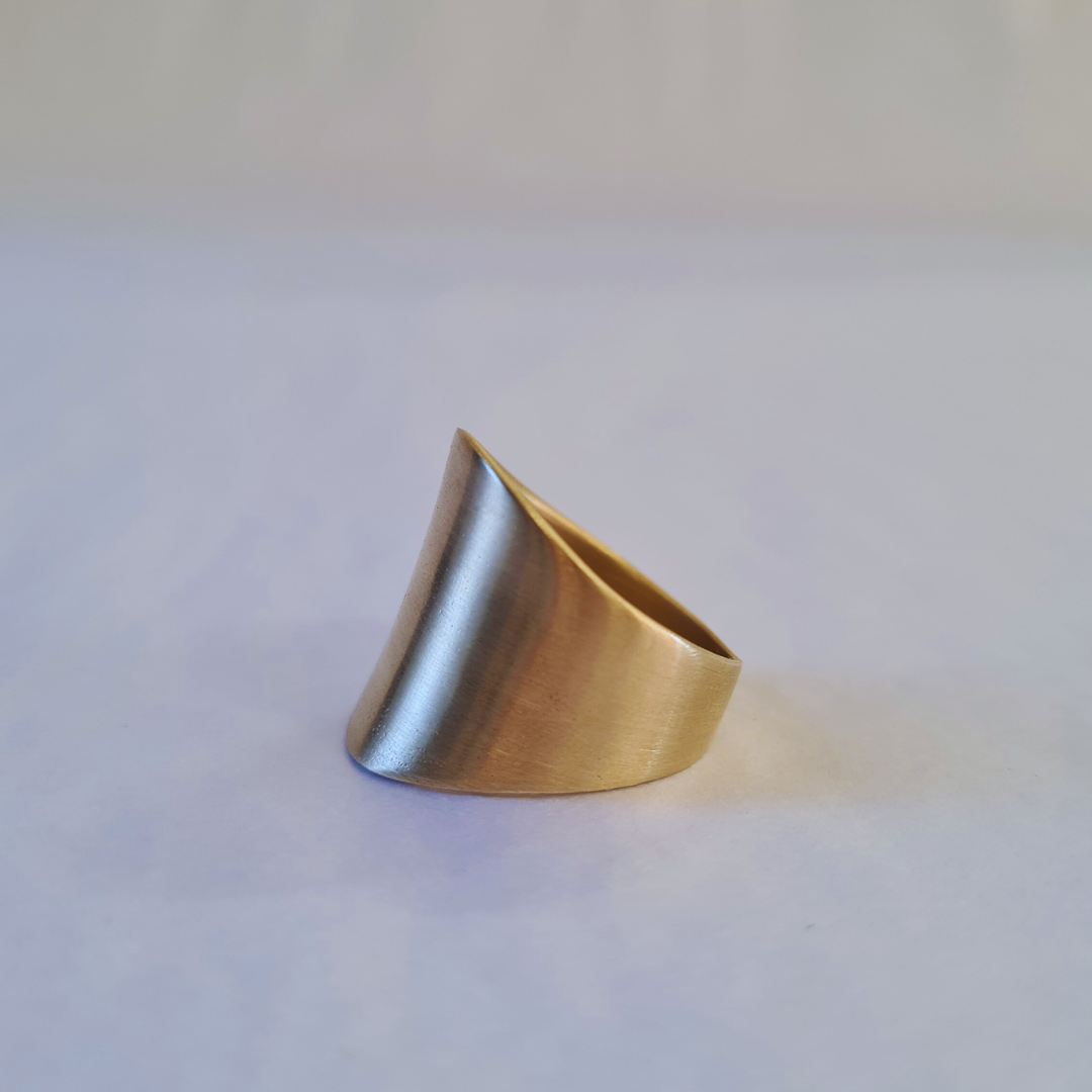 gold ring handmade in Sydney