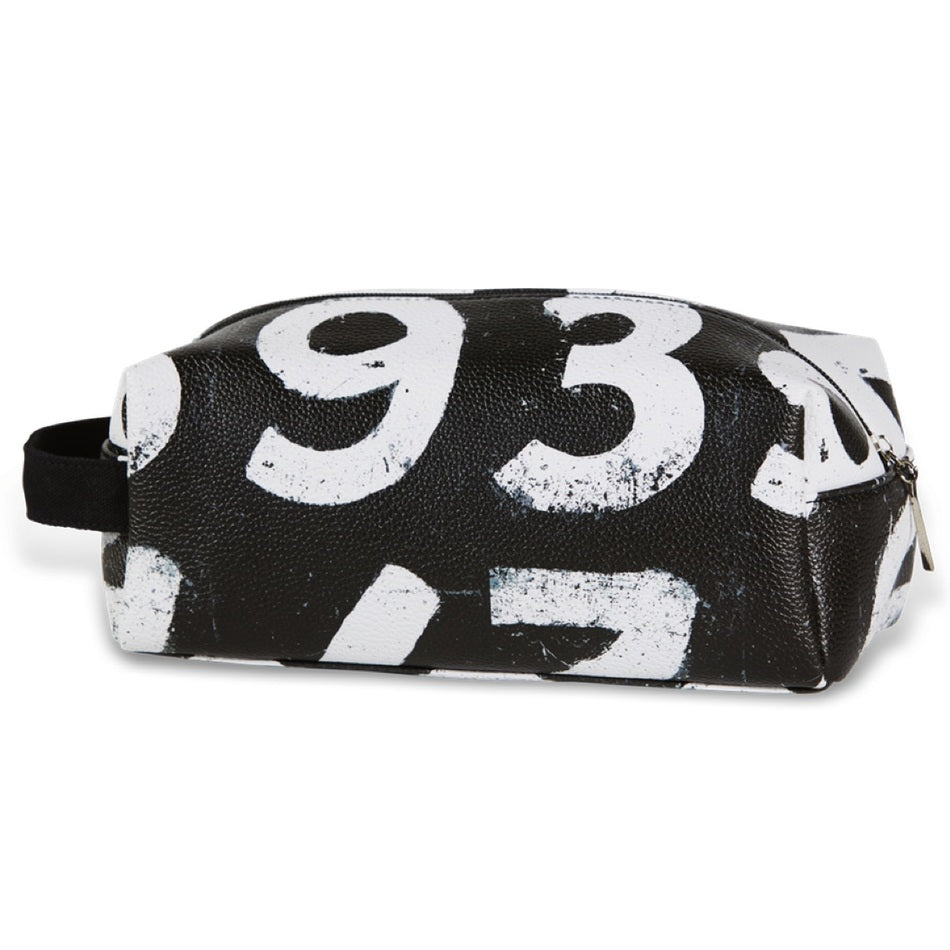 Sporting nation Toiletries Bag Large - Connie Dimas