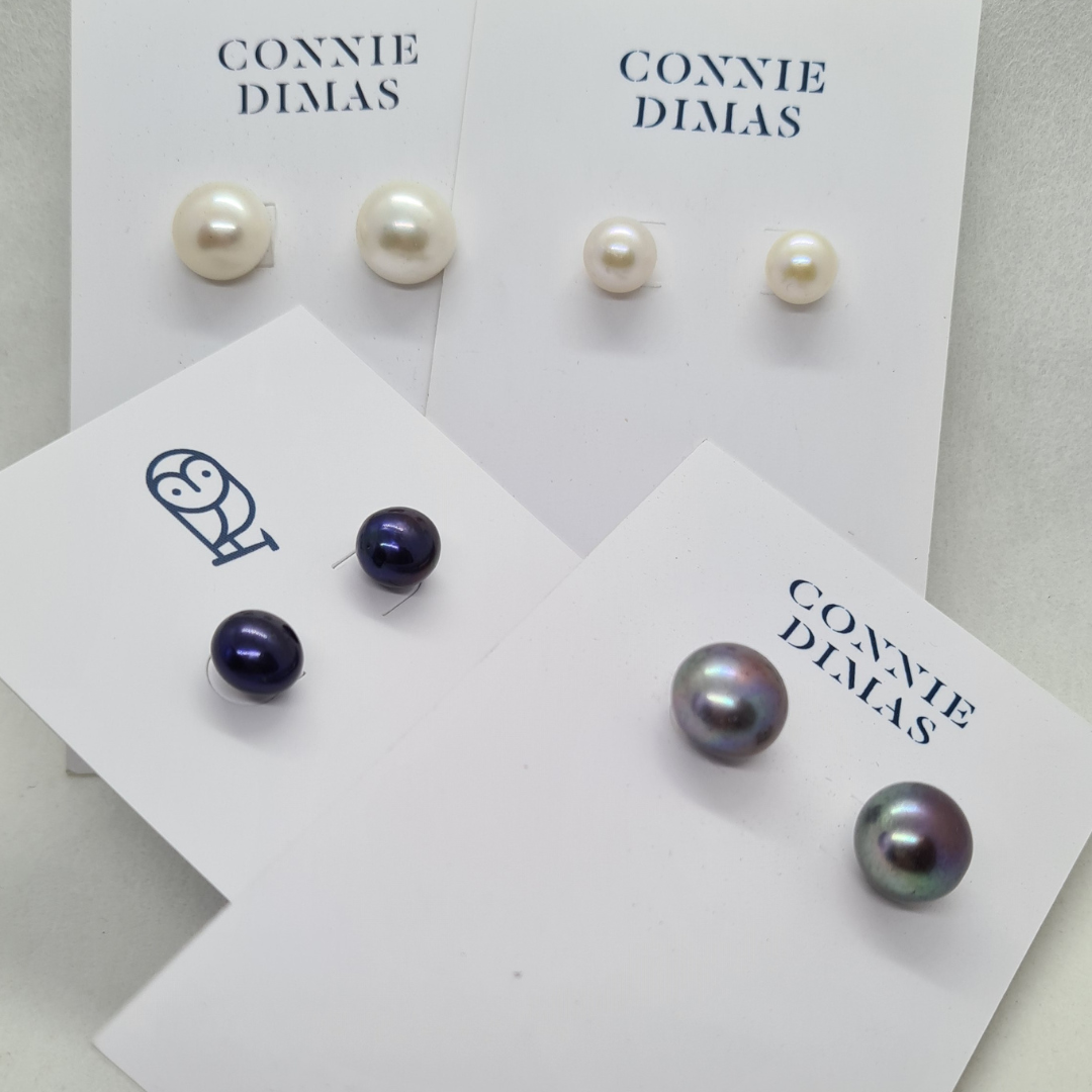 PEARL STUDS