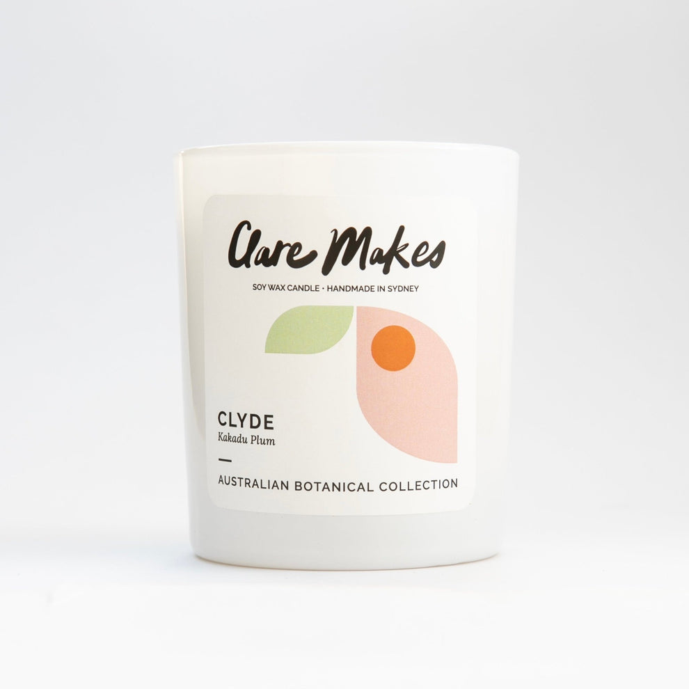 Clare Makes Candles