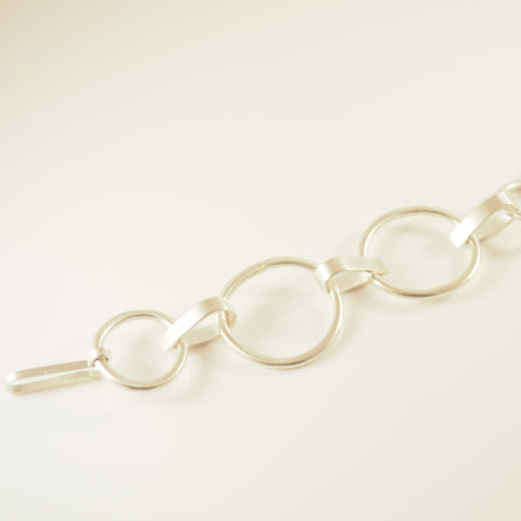 Loopy links silver bangle - Connie Dimas Jewellery