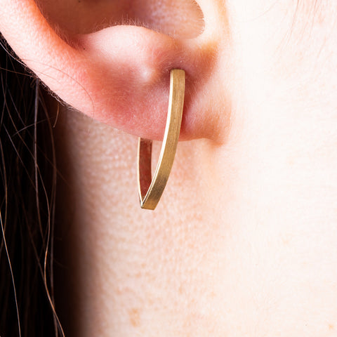 ARROW 9CT GOLD EARRINGS - Connie Dimas Jewellery